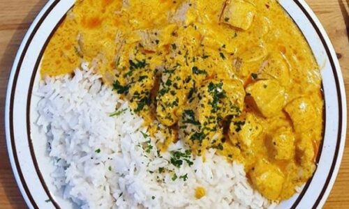 pollo al curry con arroz
